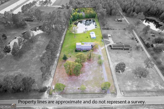 2110 Ware Street, Blackshear, GA 31516