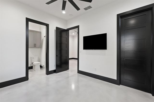 561 Broken Bit TRL, Dripping Springs, TX 78620