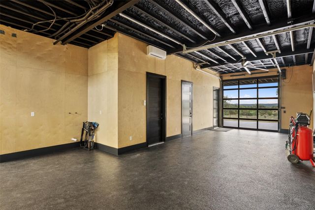 561 Broken Bit TRL, Dripping Springs, TX 78620
