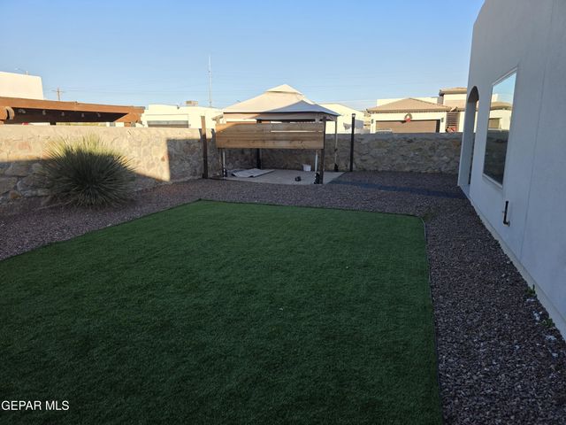 13197 Hazy, El Paso, TX 79938