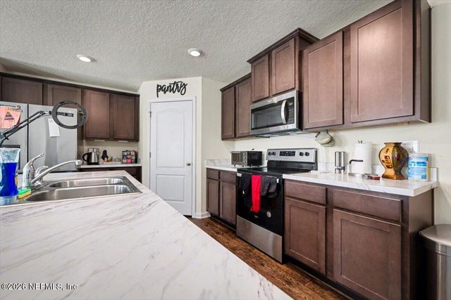 2974 ROCK CREEK Court, Green Cove Springs, FL 32043