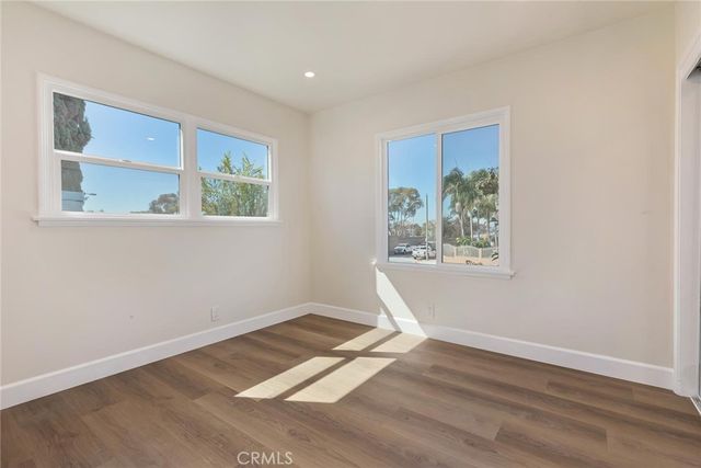 11802 S Van Ness Avenue S, Hawthorne, CA 90250