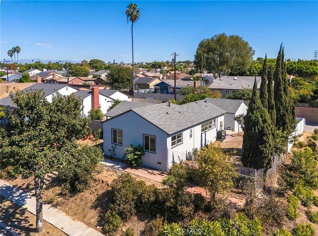 11802 S Van Ness Avenue S, Hawthorne, CA 90250