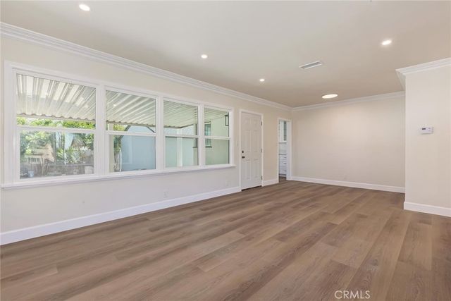 11802 S Van Ness Avenue S, Hawthorne, CA 90250