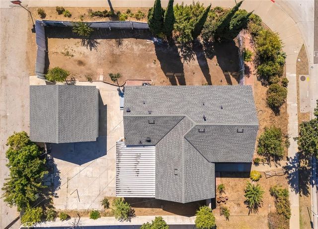 11802 S Van Ness Avenue S, Hawthorne, CA 90250