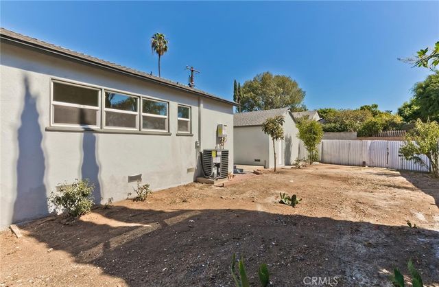 11802 S Van Ness Avenue S, Hawthorne, CA 90250