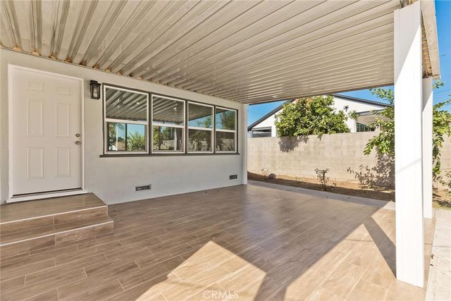 11802 S Van Ness Avenue S, Hawthorne, CA 90250