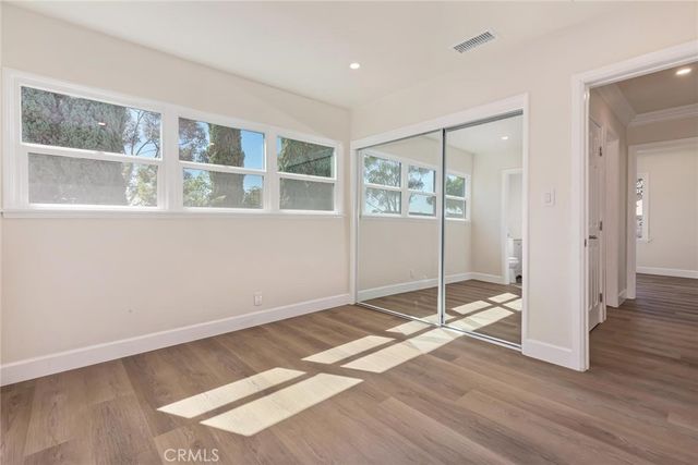 11802 S Van Ness Avenue S, Hawthorne, CA 90250