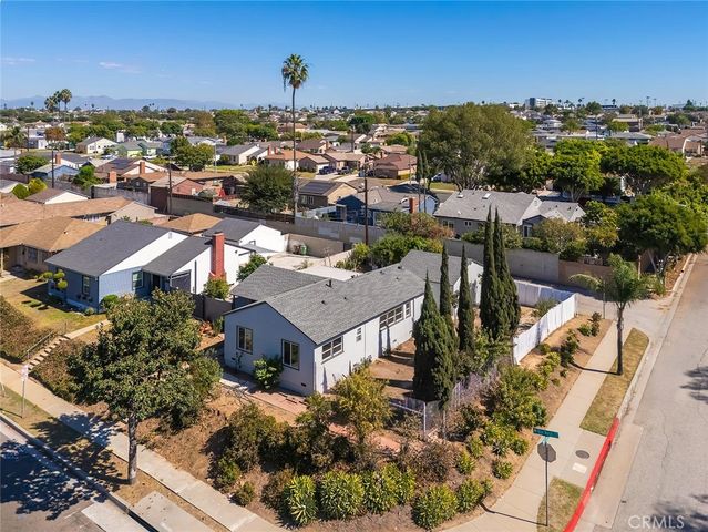 11802 S Van Ness Avenue S, Hawthorne, CA 90250