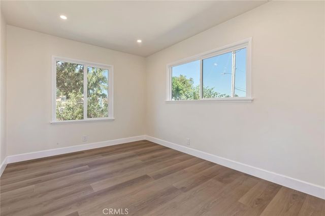 11802 S Van Ness Avenue S, Hawthorne, CA 90250