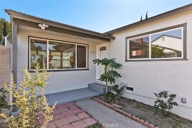 11802 S Van Ness Avenue S, Hawthorne, CA 90250