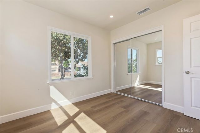 11802 S Van Ness Avenue S, Hawthorne, CA 90250