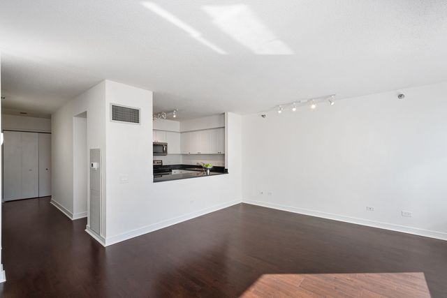 512 N Mcclurg Court 3109, Chicago, IL 60611