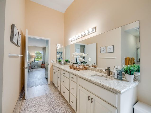 3933 Summer Chase Court, Lake Worth, FL 33467