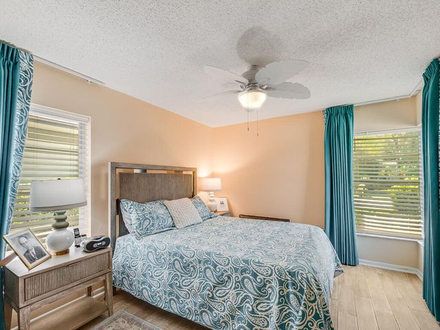 3933 Summer Chase Court, Lake Worth, FL 33467