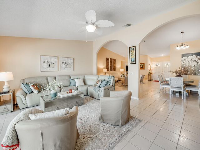 3933 Summer Chase Court, Lake Worth, FL 33467