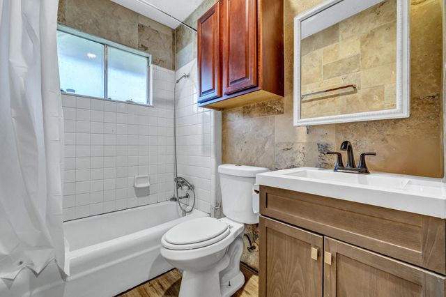 205 Liverpool DR, Austin, TX 78745