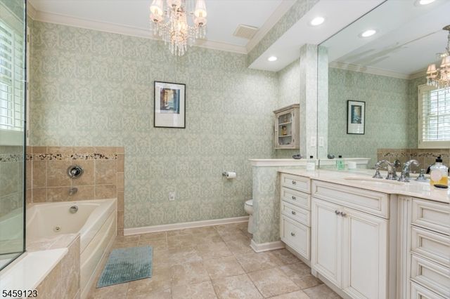 11 Quarry Dr 11, Woodland Park, NJ 07424
