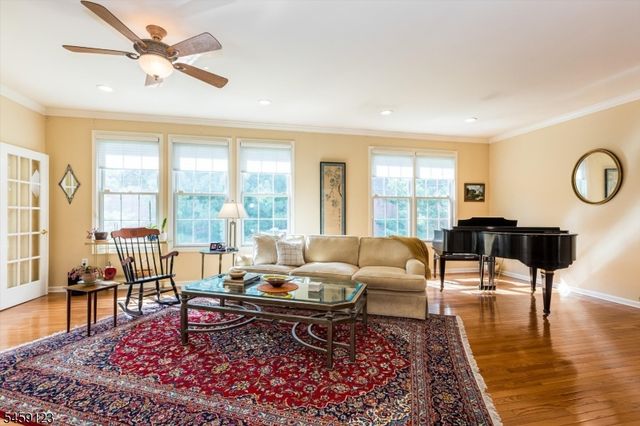 11 Quarry Dr 11, Woodland Park, NJ 07424
