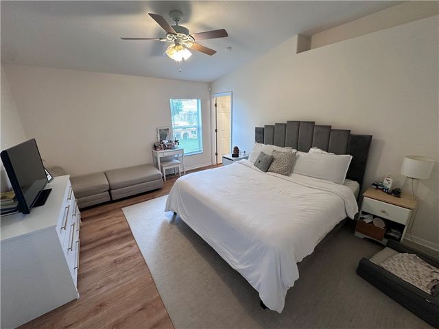 824 Greenleaf Circle, Vero Beach, FL 32960