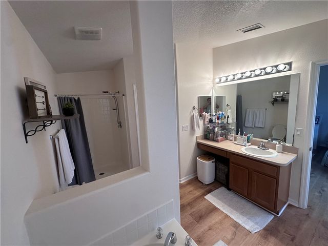 824 Greenleaf Circle, Vero Beach, FL 32960