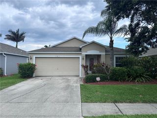 824 Greenleaf Circle, Vero Beach, FL 32960