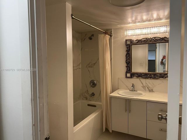 3751 Environ Blvd 141, Lauderhill, FL 33319