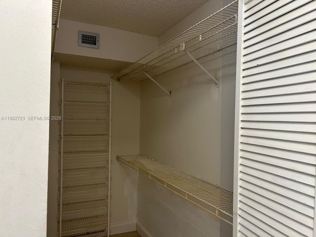 3751 Environ Blvd 141, Lauderhill, FL 33319