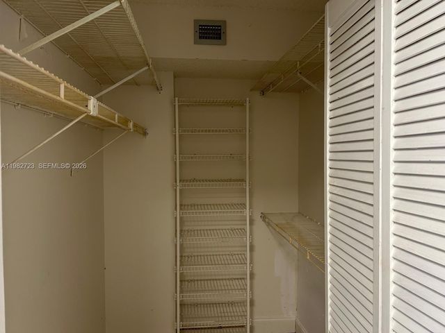 3751 Environ Blvd 141, Lauderhill, FL 33319