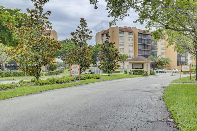 3751 Environ Blvd 141, Lauderhill, FL 33319