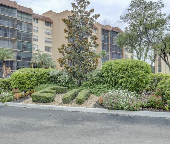 3751 Environ Blvd 141, Lauderhill, FL 33319