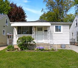 15534 Dixie, Redford Charter Township, MI 48239