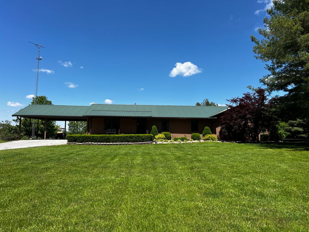 Image 1 of property listing at 14830 N McCarty Lane, Mt Vernon, IL 62864