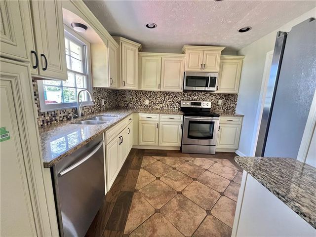 1841 Driftwood Place, Snellville, GA 30078