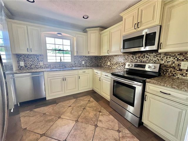 1841 Driftwood Place, Snellville, GA 30078