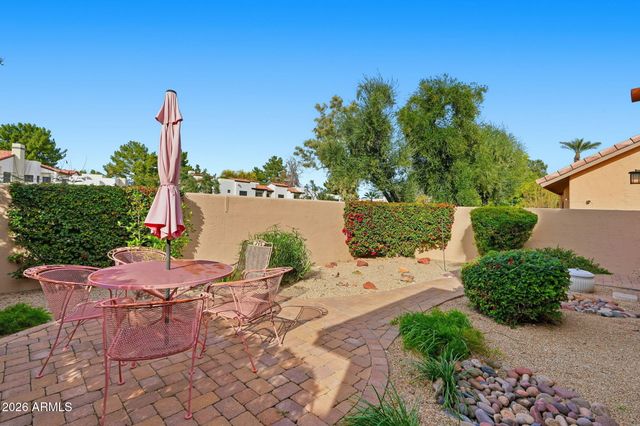 6738 S TAYLOR Drive, Tempe, AZ 85283