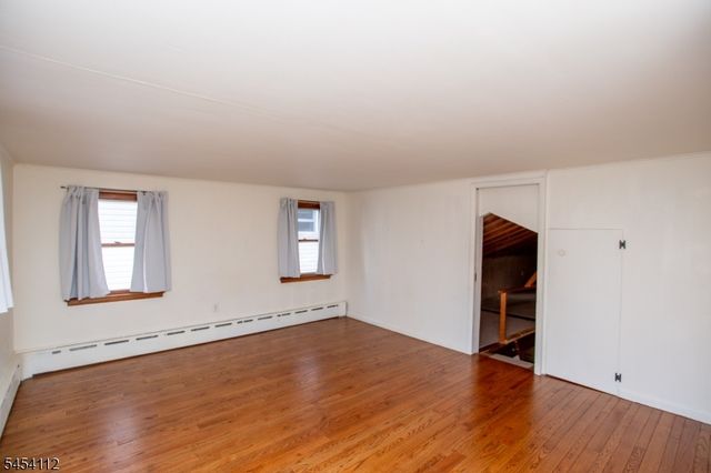 56 S Union St, Lambertville City, NJ 08530