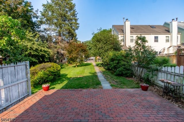 56 S Union St, Lambertville City, NJ 08530