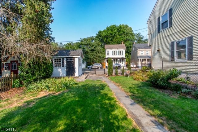 56 S Union St, Lambertville City, NJ 08530