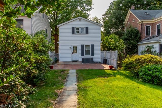 56 S Union St, Lambertville City, NJ 08530