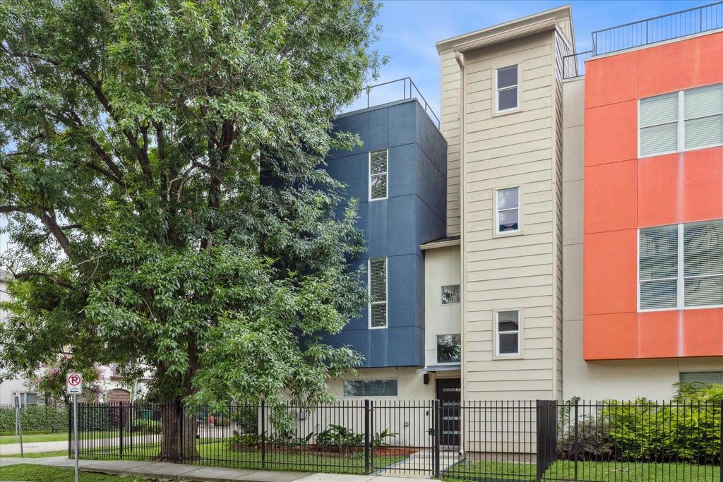 1501 Utah Street, Houston, TX 77007