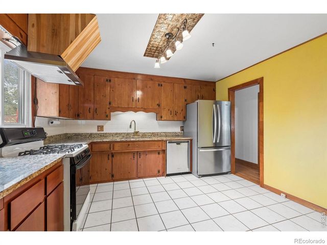 10355 W 13th Place, Lakewood, CO 80215