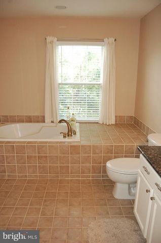 194 MARTIN LN, Alexandria, VA 22304