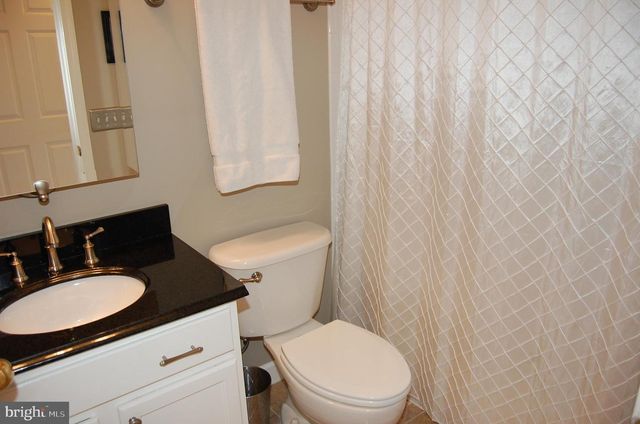 194 MARTIN LN, Alexandria, VA 22304