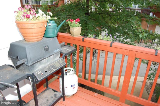 194 MARTIN LN, Alexandria, VA 22304