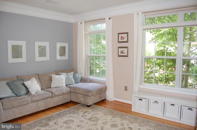 194 MARTIN LN, Alexandria, VA 22304