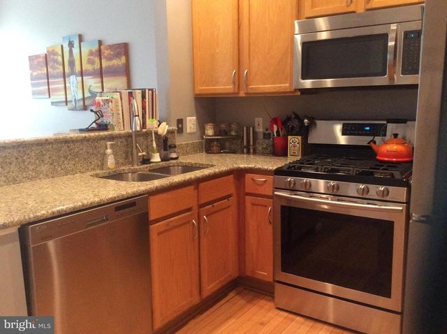 194 MARTIN LN, Alexandria, VA 22304