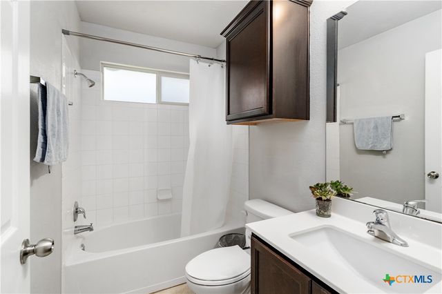 5634 Stonehaven Drive, Temple, TX 76502