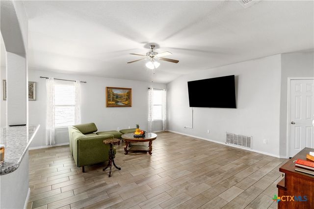 5634 Stonehaven Drive, Temple, TX 76502