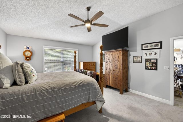 293 MAPLEWOOD Drive, St. Johns, FL 32259
